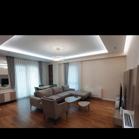 Luxe Haven Apartment *